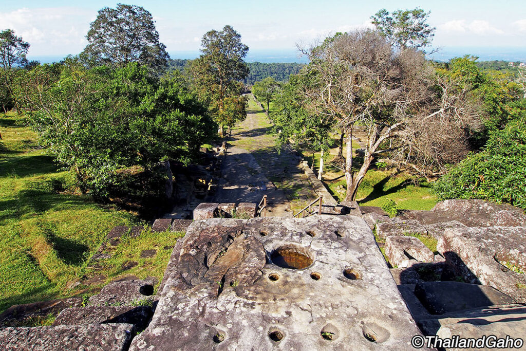 プレアヴィヒア寺院