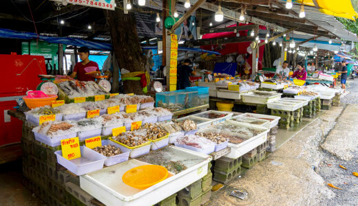 ラワイ シーフード マーケット ：プーケットロブスターを食べに行こう！