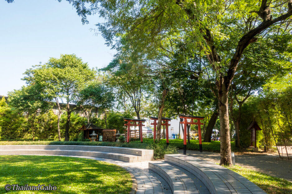 日本人村跡の敷地には日本風の庭園も