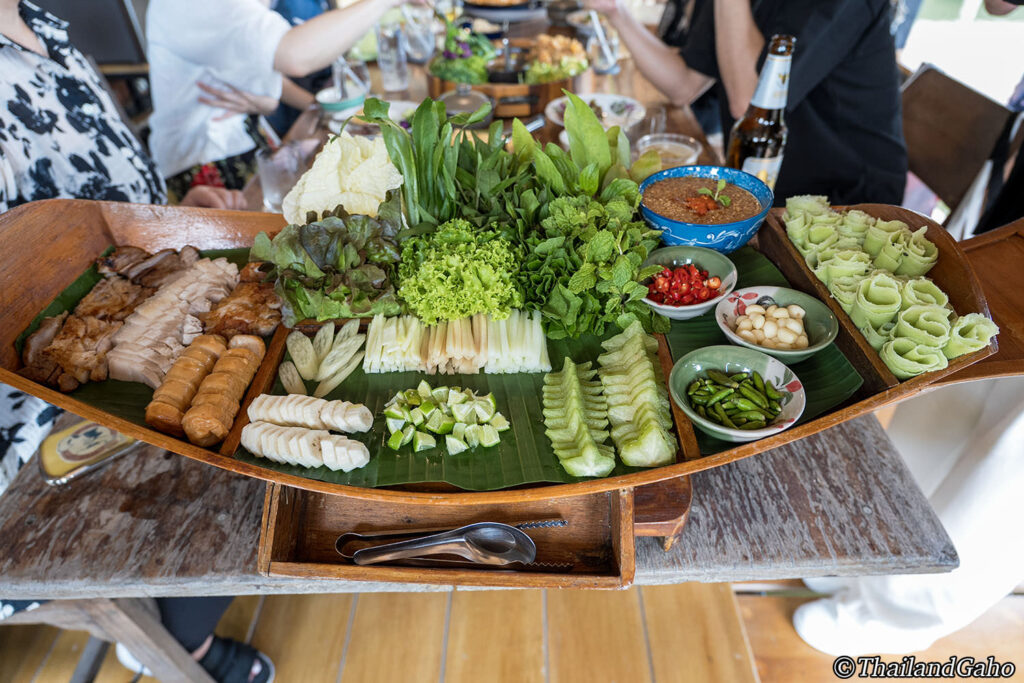 Ruen Charung タイ料理