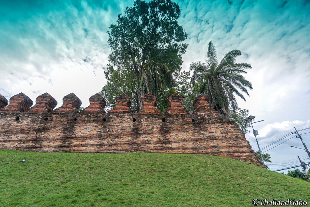 ナコーンシータマラート 城壁