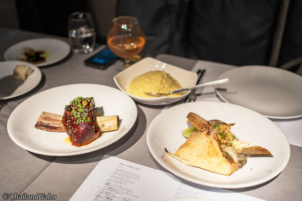 EAT ME レストラン バンコク 料理