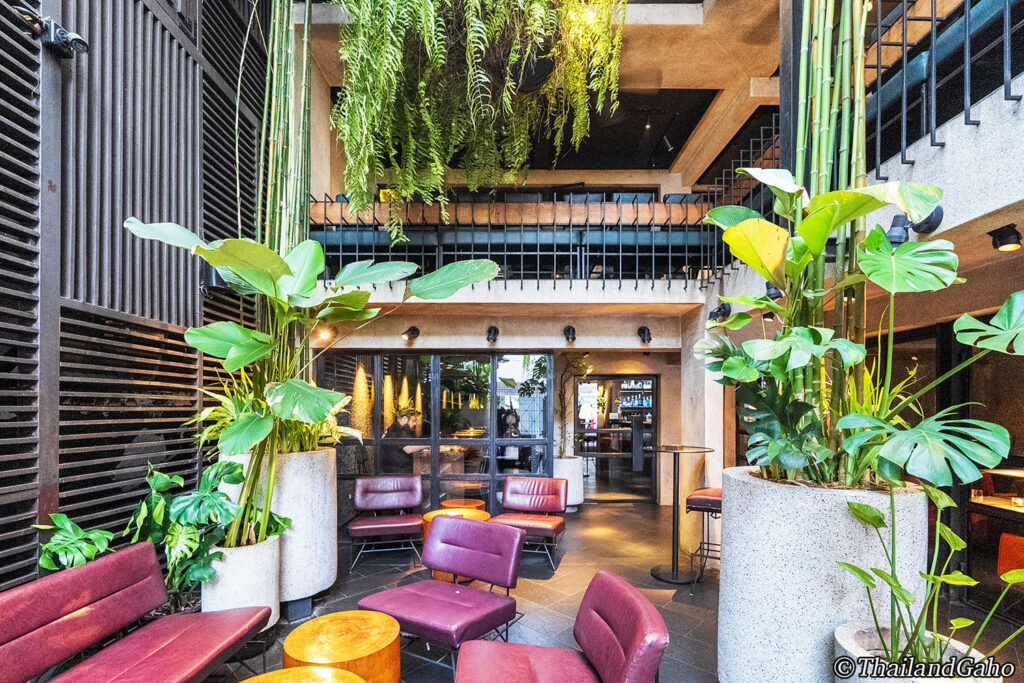 EAT ME レストラン バンコク