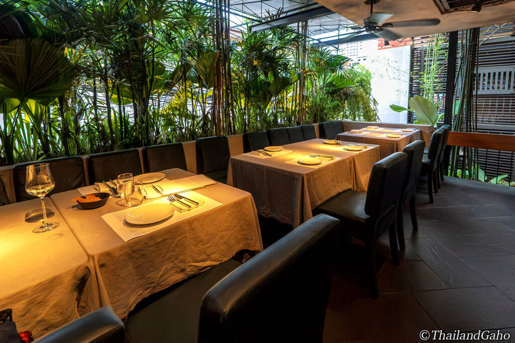 EAT ME レストラン バンコク