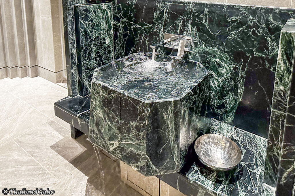 モロッコ風ハマム　かけ湯