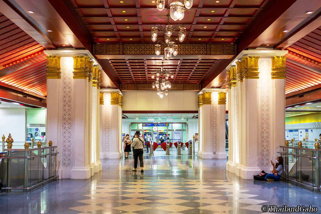 バンコク旧市街　サナームチャイ駅